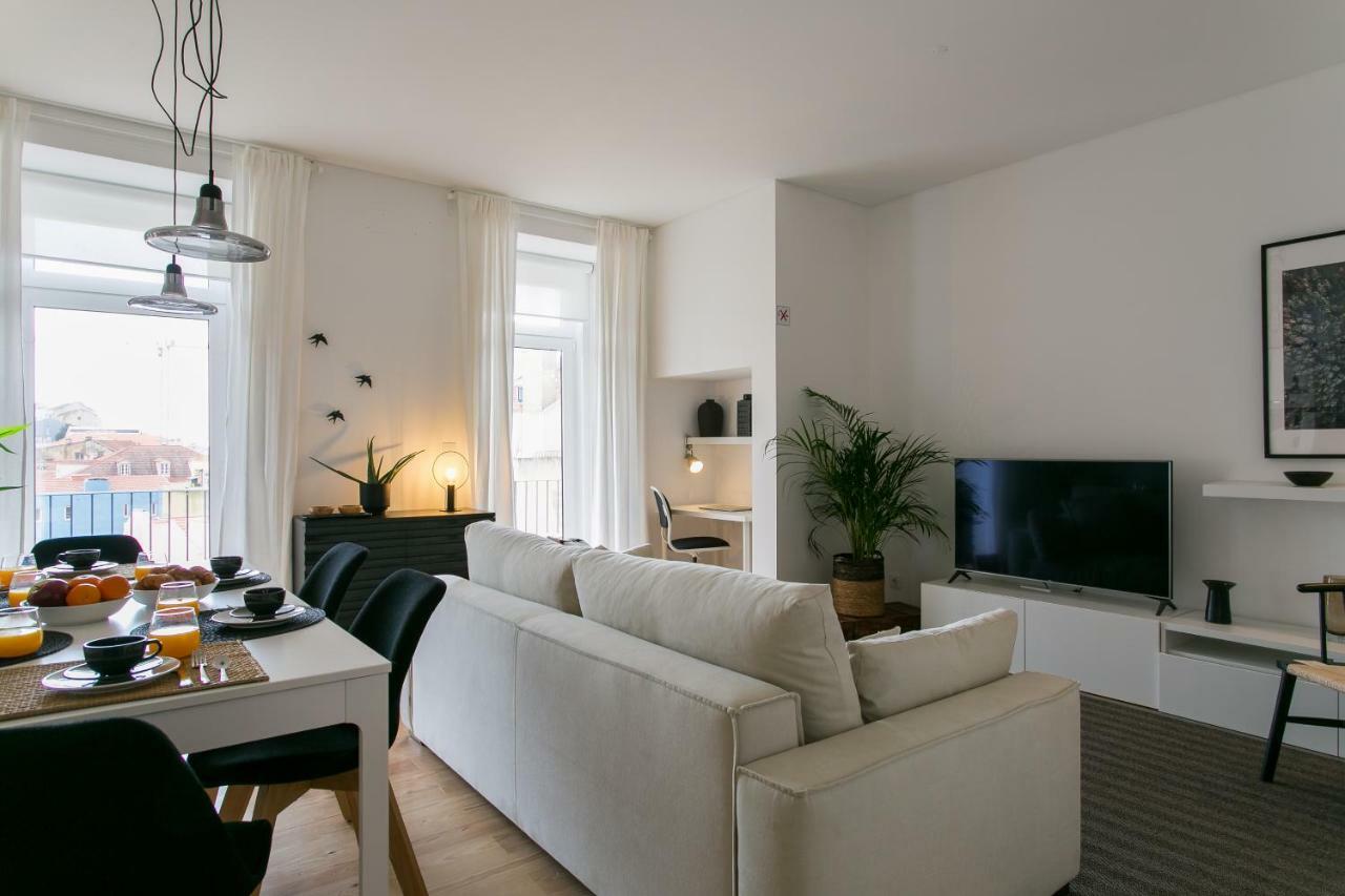 Altido Elegant City Deluxe Apartment & Altido Luxurious 3-Bedroom Apt With Terrace In Intendente ลิสบอน ภายนอก รูปภาพ