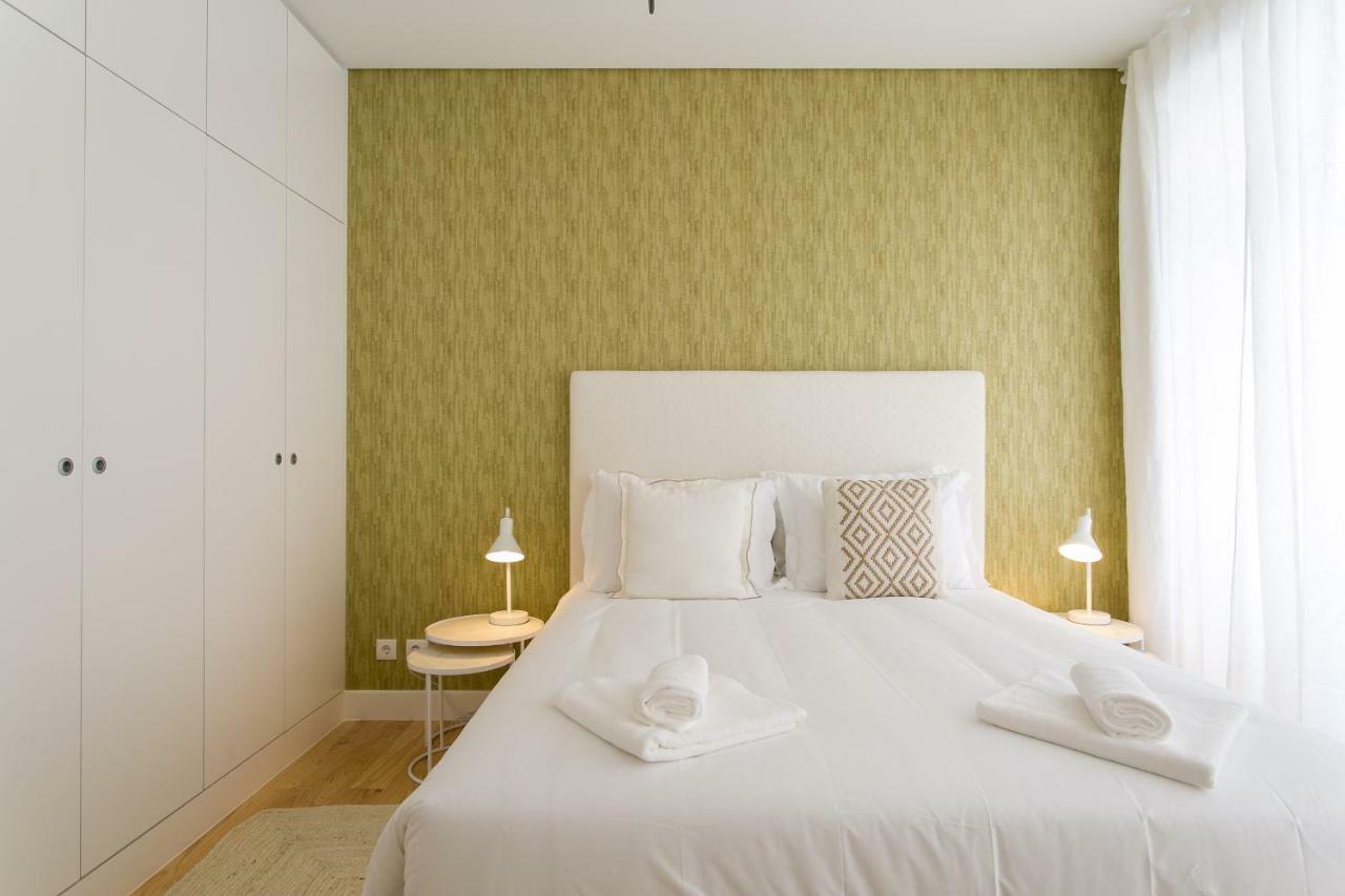 Altido Elegant City Deluxe Apartment & Altido Luxurious 3-Bedroom Apt With Terrace In Intendente ลิสบอน ภายนอก รูปภาพ