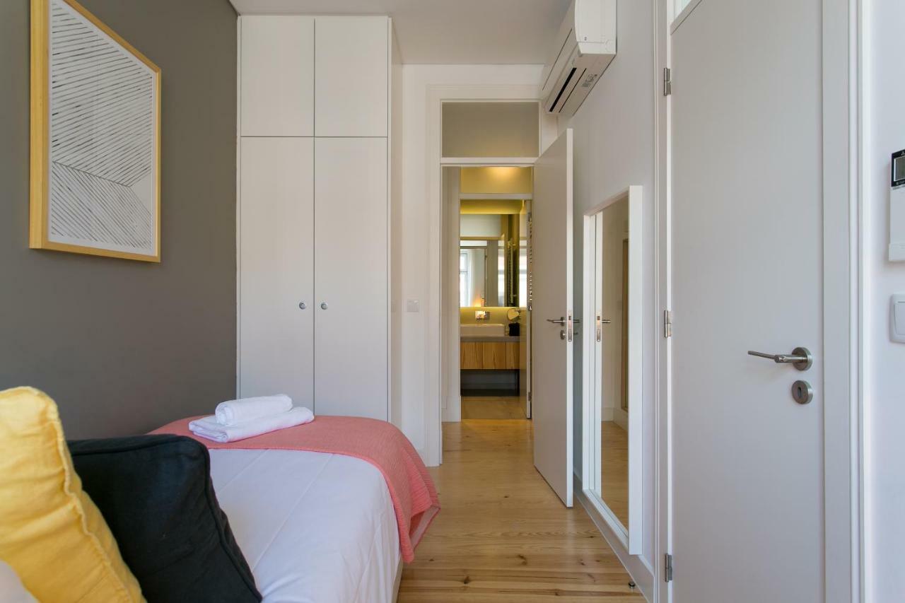 Altido Elegant City Deluxe Apartment & Altido Luxurious 3-Bedroom Apt With Terrace In Intendente ลิสบอน ภายนอก รูปภาพ